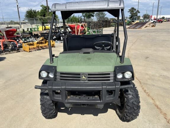 Image of John Deere Gator XUV 825i equipment image 1