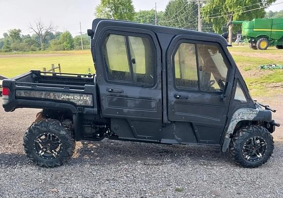Image of John Deere Gator XUV 825i S4 equipment image 2
