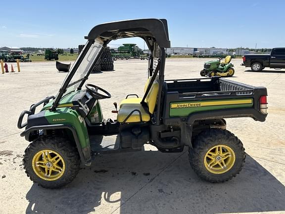 Image of John Deere XUV 825M equipment image 4