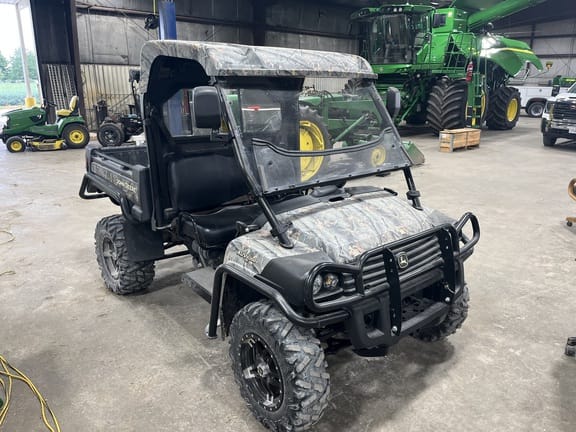 2018 John Deere XUV 825M Equipment Image0