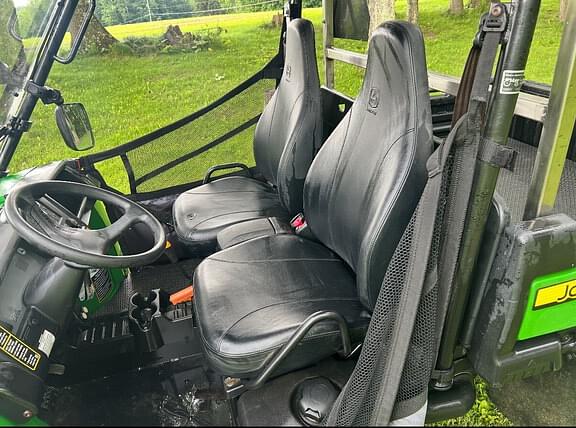 Image of John Deere XUV 825M equipment image 4