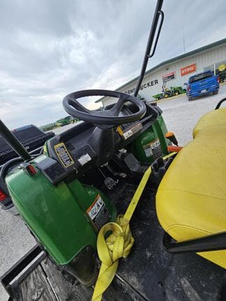 Image of John Deere XUV 825M equipment image 4