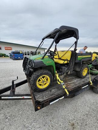 Image of John Deere XUV 825M Primary image