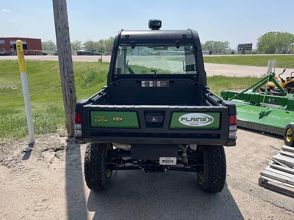 Image of John Deere XUV 825M equipment image 4