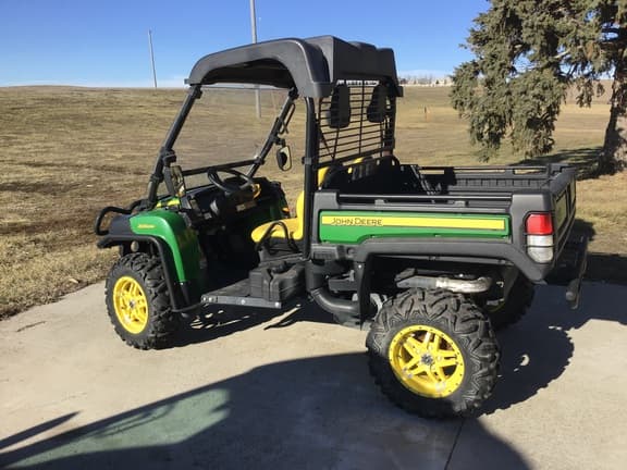 Image of John Deere XUV 825M equipment image 2