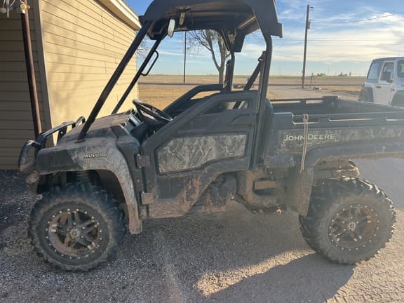 Image of John Deere XUV 825M equipment image 3