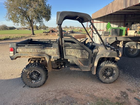 Image of John Deere XUV 825M equipment image 2