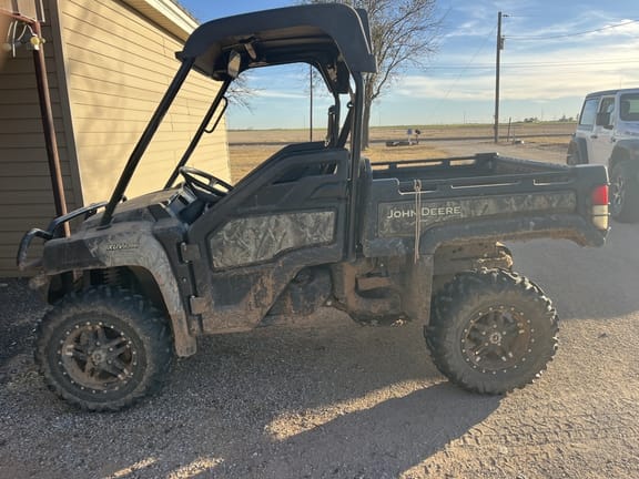 2018 John Deere XUV 825M Equipment Image0