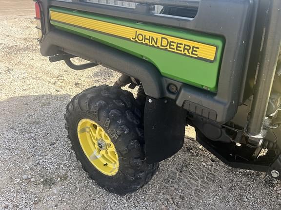 Image of John Deere XUV 825M equipment image 4