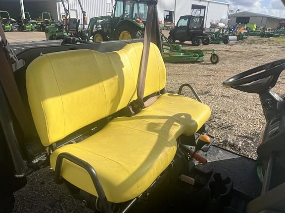 Image of John Deere XUV 825M equipment image 3