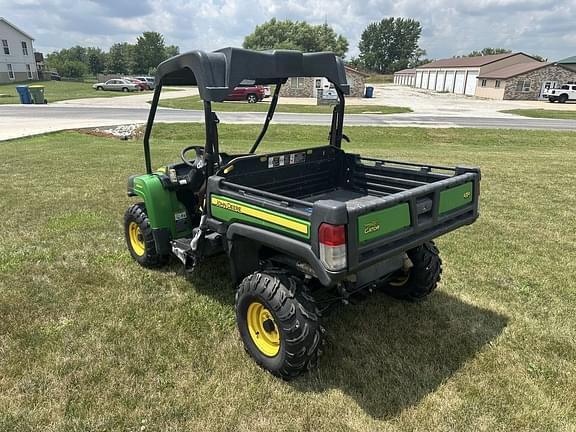 Image of John Deere XUV 825M equipment image 2