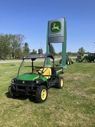 Image of John Deere XUV 825M Primary image