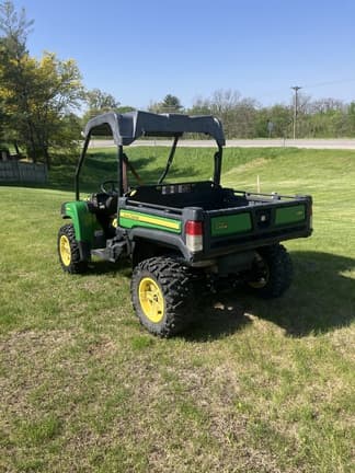 Image of John Deere XUV 825M equipment image 4