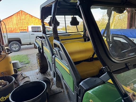 Image of John Deere XUV 825M S4 equipment image 4