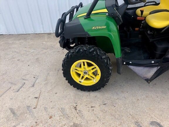 Main image John Deere XUV 825M