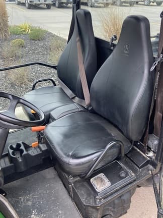 Image of John Deere XUV 825M equipment image 4