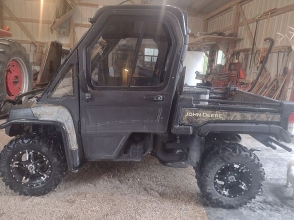 2018 John Deere XUV 825M Equipment Image0