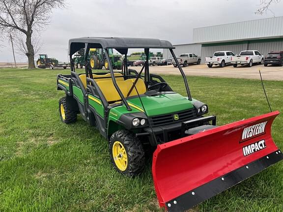 Image of John Deere XUV 825M S4 equipment image 4
