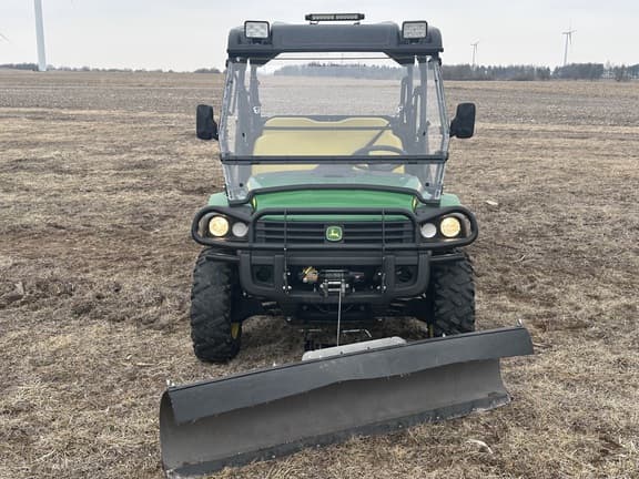 Image of John Deere XUV 825M S4 equipment image 1