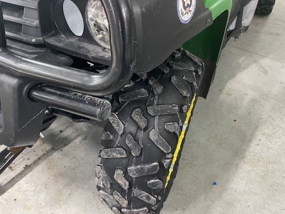 Image of John Deere XUV 825M S4 equipment image 1