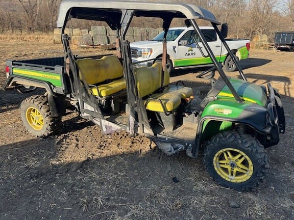 2018 John Deere XUV 825M S4 Equipment Image0