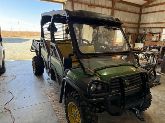 Image of John Deere XUV 825M S4 equipment image 2