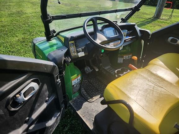 Image of John Deere XUV 825M S4 equipment image 4