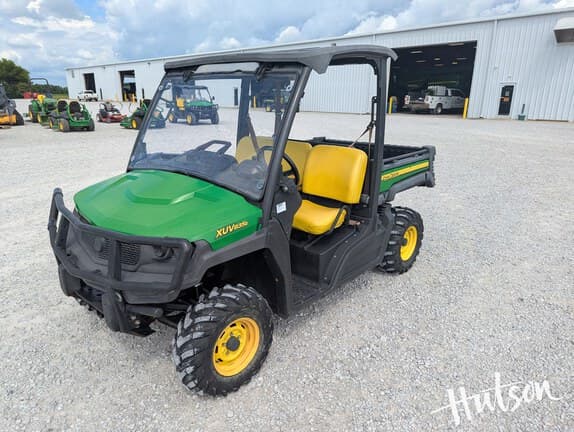 Image of John Deere Gator XUV 835E equipment image 1