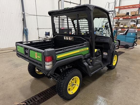 Image of John Deere XUV 835M equipment image 4
