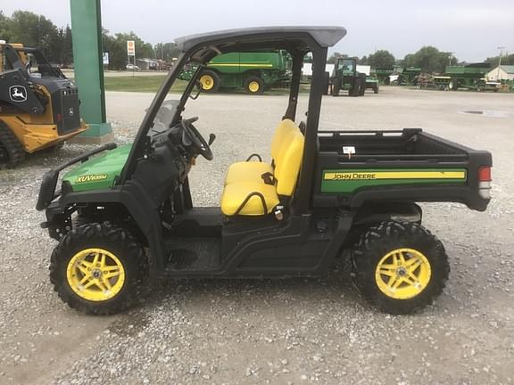 Image of John Deere XUV 835M equipment image 2