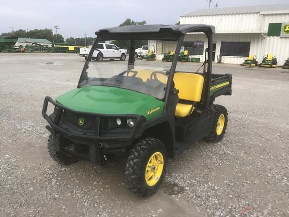 Image of John Deere XUV 835M equipment image 1