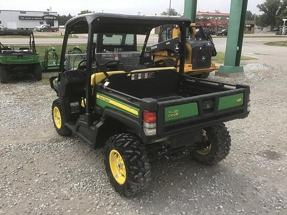 Image of John Deere XUV 835M equipment image 4