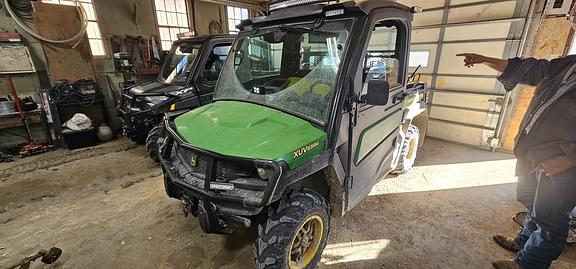 Image of John Deere XUV 835M Primary image