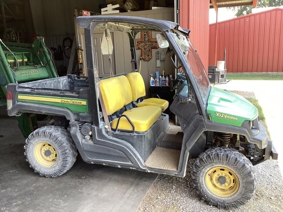 Image of John Deere XUV 835M equipment image 3