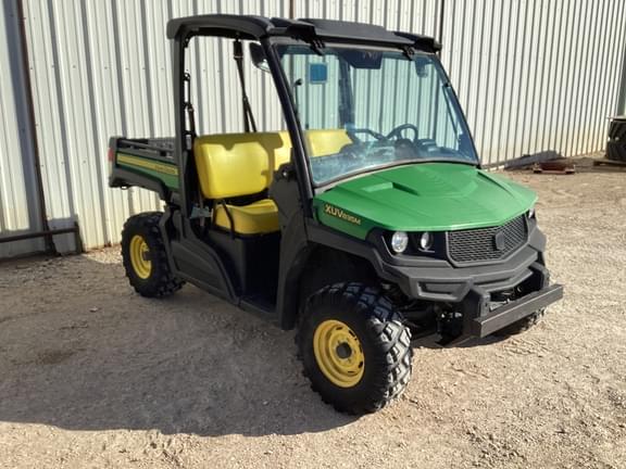 Image of John Deere XUV 835M equipment image 2