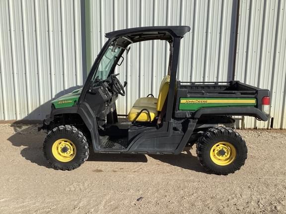 Image of John Deere XUV 835M Primary image
