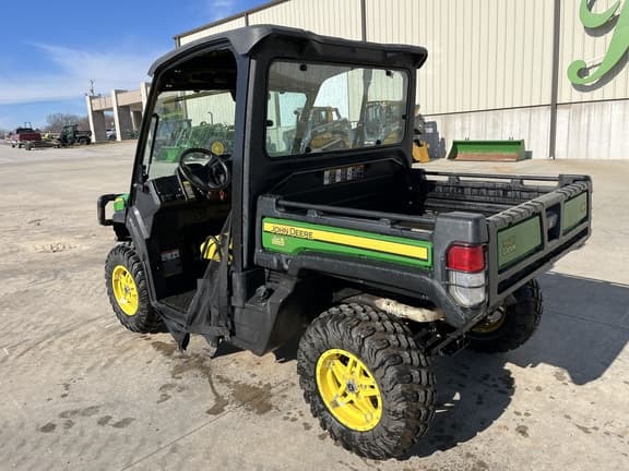 Image of John Deere XUV 835M equipment image 2