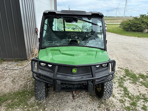 Image of John Deere XUV 835M equipment image 1