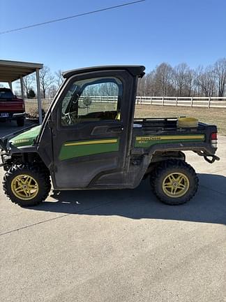 Image of John Deere XUV 835M equipment image 3