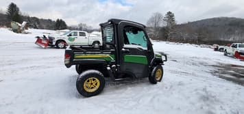 Main image John Deere XUV 835M