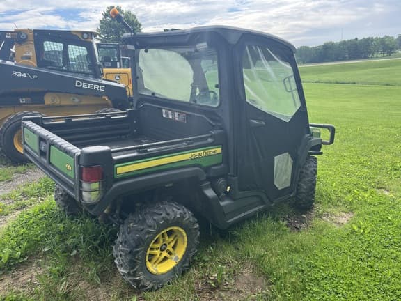 Image of John Deere XUV 835M equipment image 2