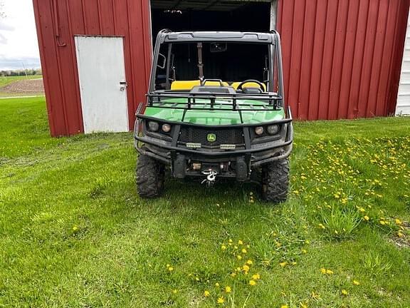 Image of John Deere XUV 835M equipment image 2