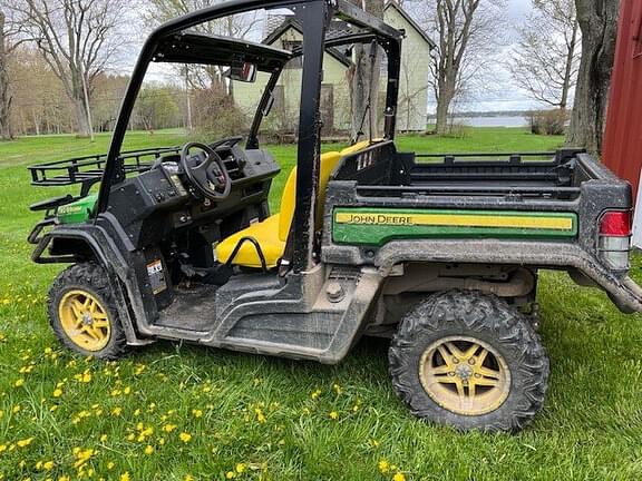 Image of John Deere XUV 835M equipment image 3