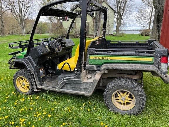 Image of John Deere XUV 835M Primary image