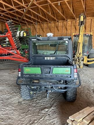 Image of John Deere XUV 835M equipment image 4