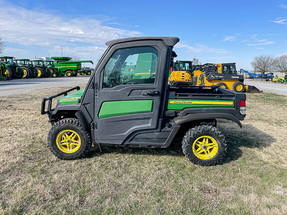 Image of John Deere XUV 835M equipment image 3