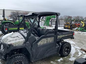 2018 John Deere XUV 835M Equipment Image0