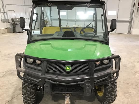 Image of John Deere XUV 835M equipment image 4