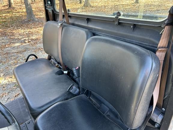 Image of John Deere XUV 835M equipment image 3