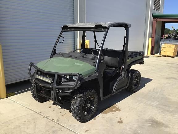 Image of John Deere XUV 835M equipment image 2